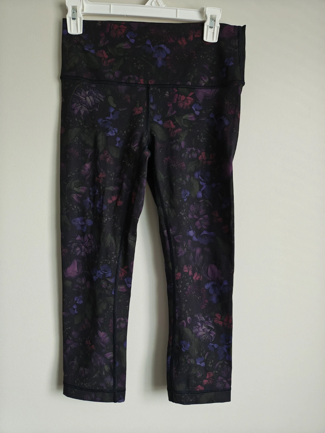 Lululemon Floral Capris - photo 2