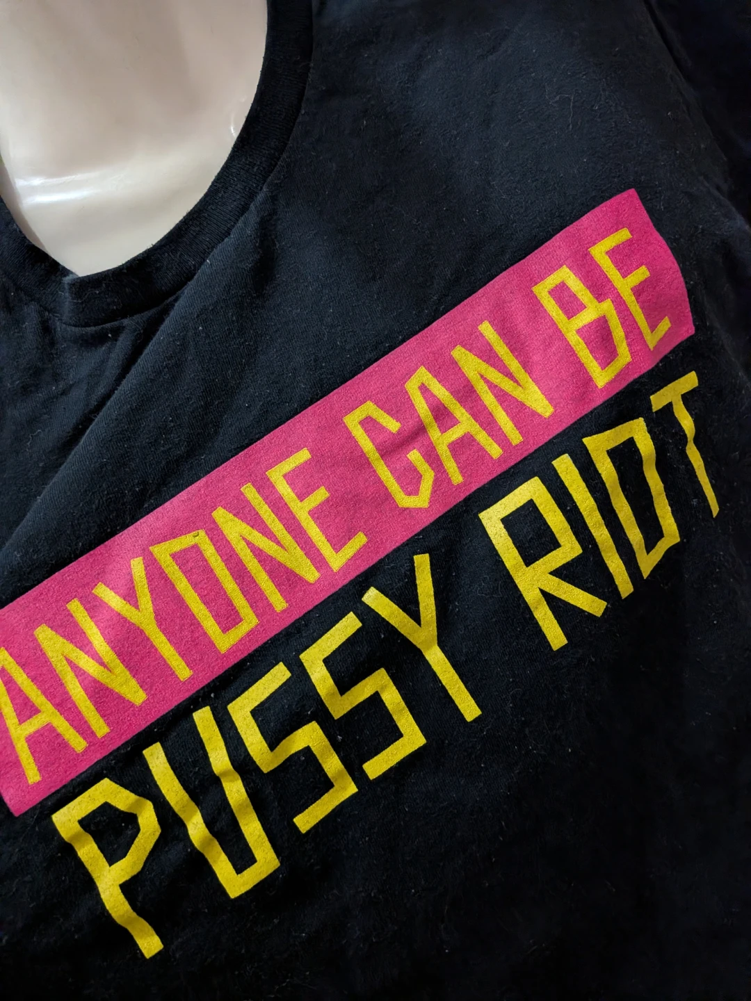Black Pussy Riot T-Shirt sz XL - photo 2
