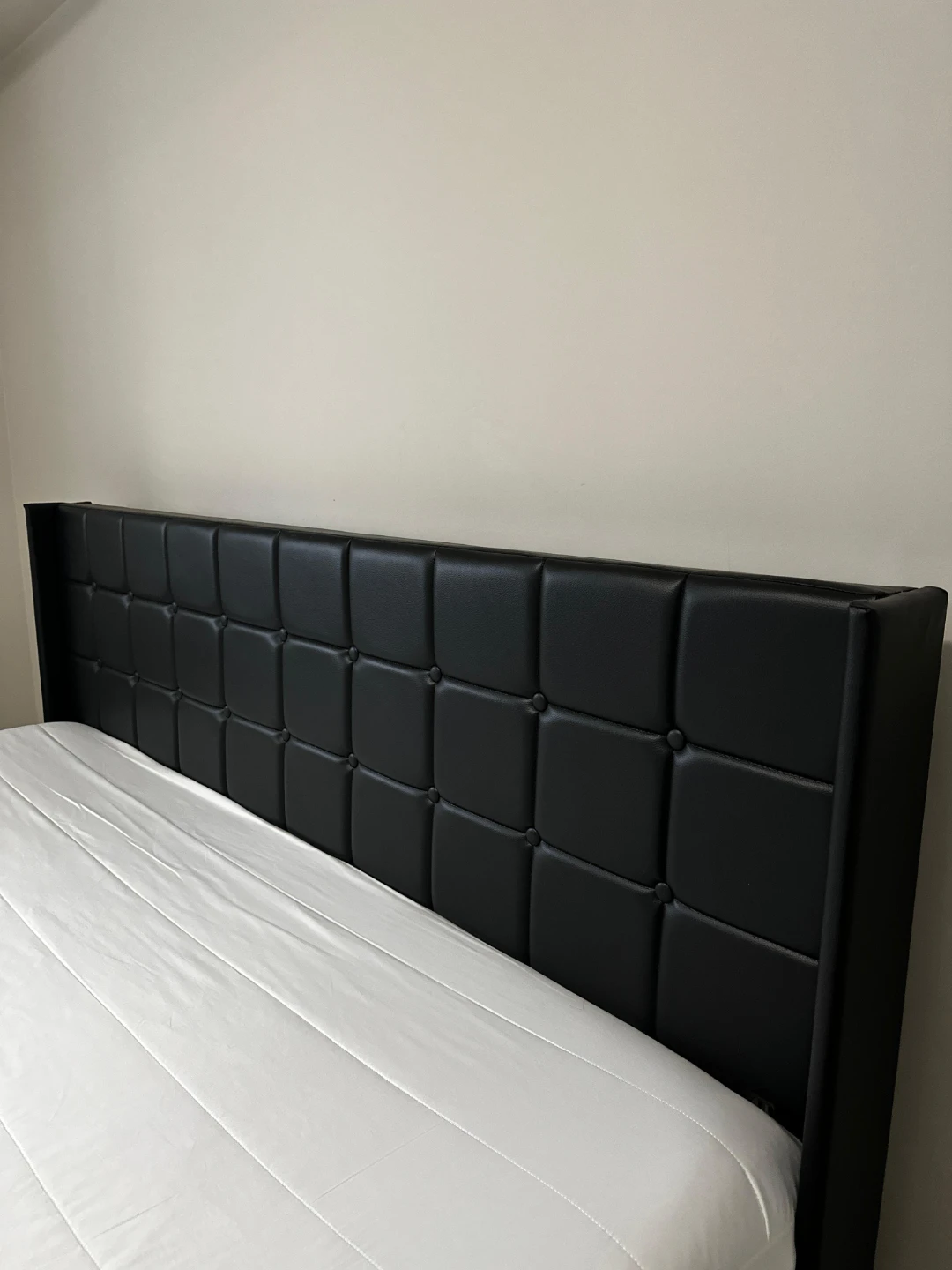 King size bed - Headboard Bed Frame +  Mattress - photo 3