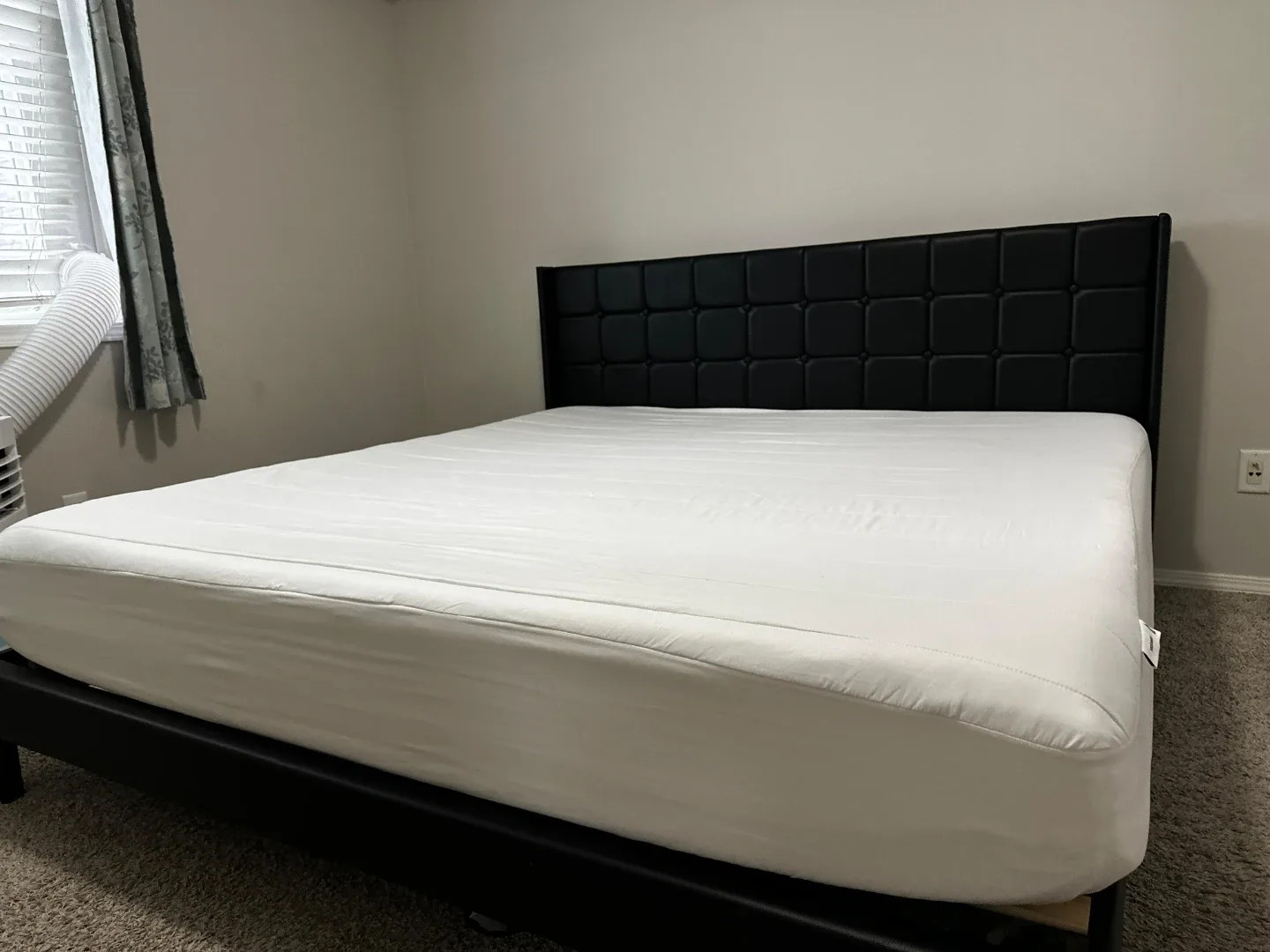 King size bed - Headboard Bed Frame +  Mattress - photo 4