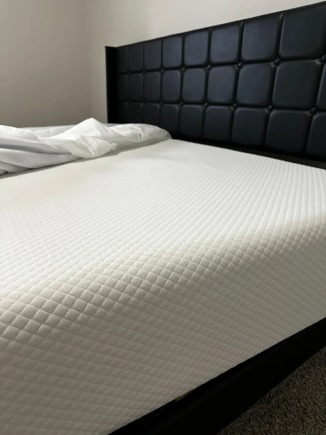 King size bed - Headboard Bed Frame +  Mattress - photo 5