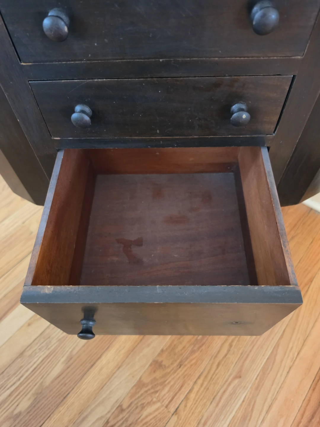 Vintage style drop leaf accent table - photo 5