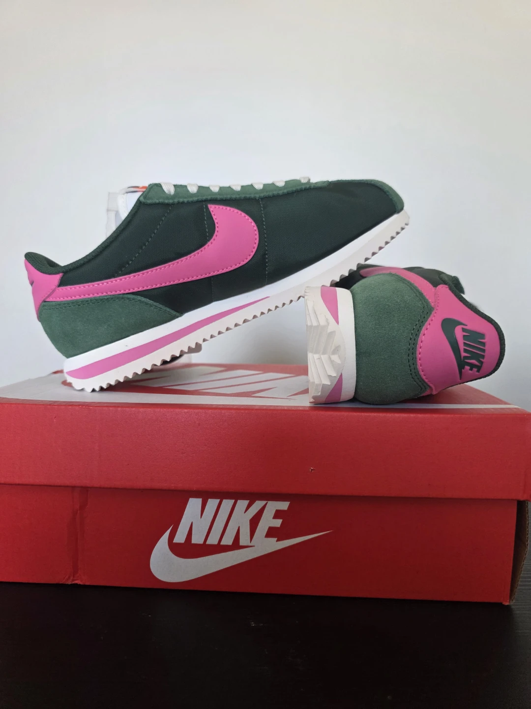 Nike Cortez Sneakers - Green & Pink - Size 6 - photo 5