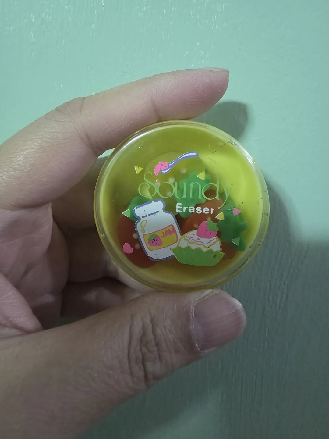 Soundy Strawberry Erasers ⚽️ - photo 2