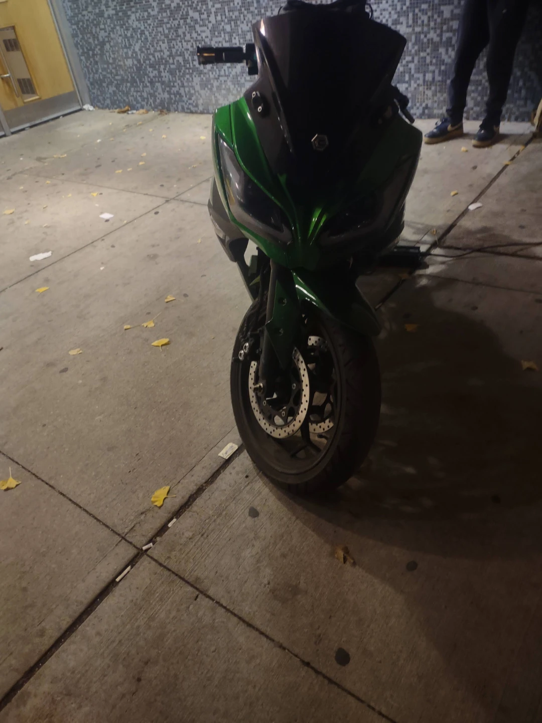 Green E-MOTO Sport Motorcycle Emmo zone max