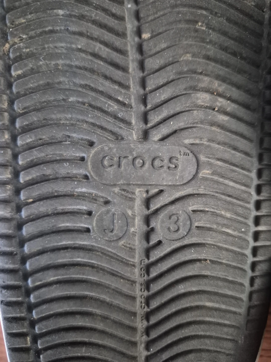 Crocs Shoes with Charms Size 3 - photo 4