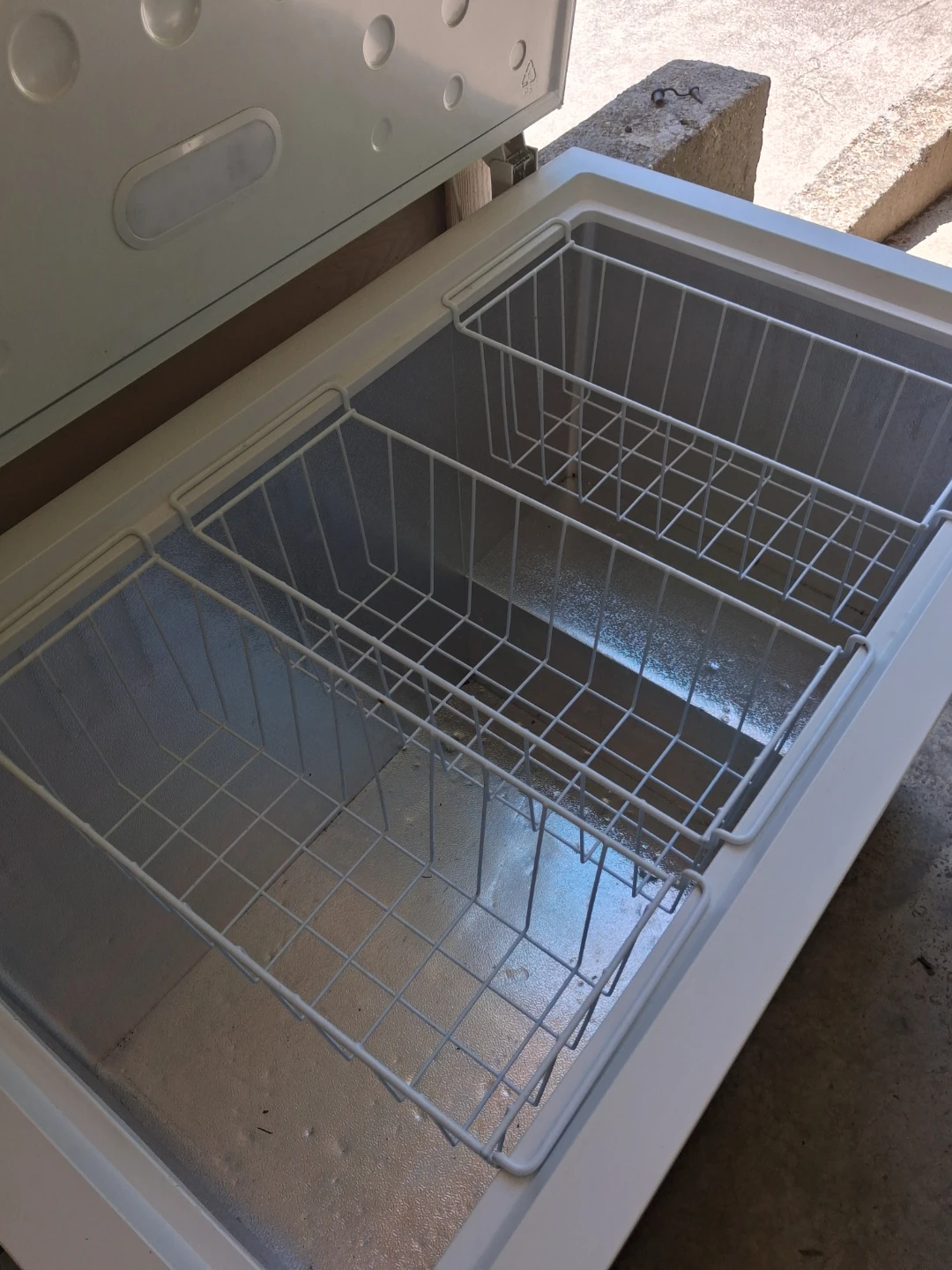 Magic Chef Chest Freezer. Clean $ - photo 2