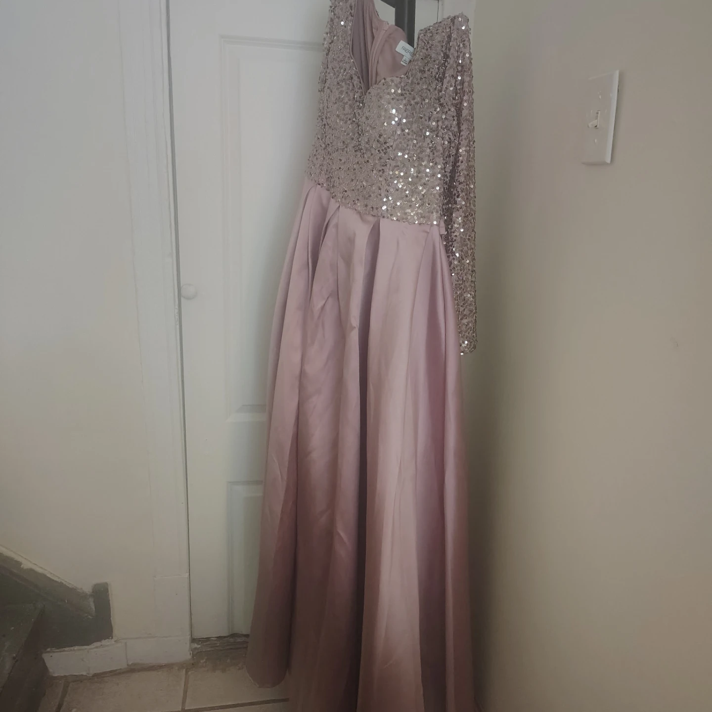 Un vestido color rosa - photo 3
