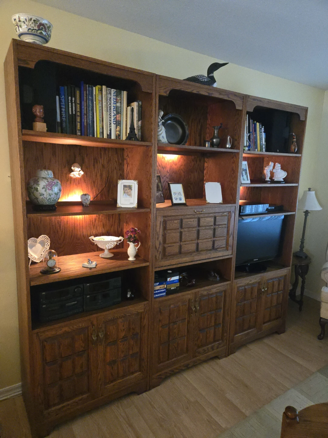Solid Oak Entertainment Unit and Bookshelf