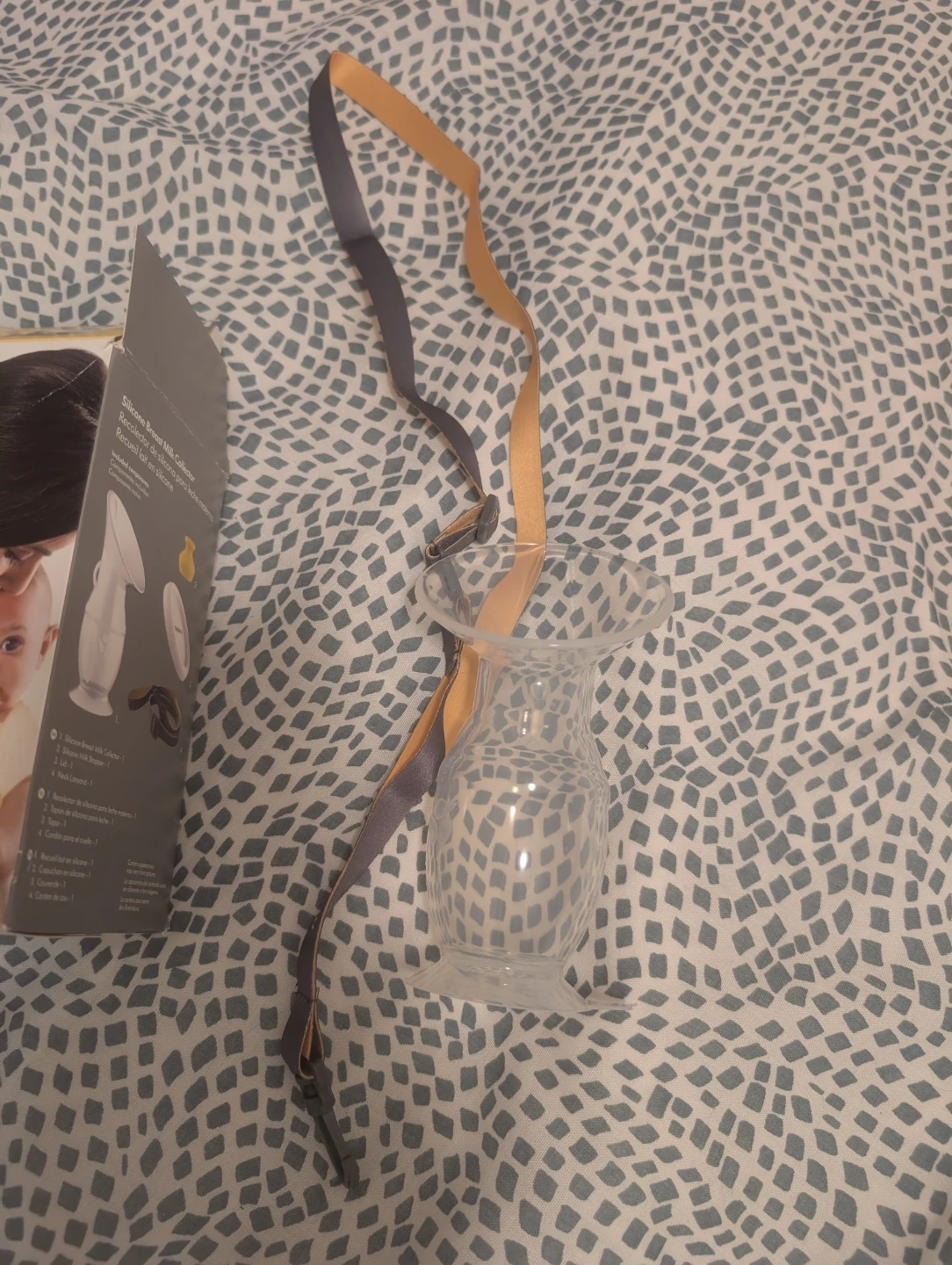 Medela handsfree breast pump - photo 3