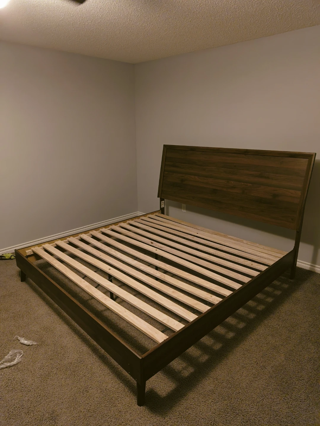 California King Bed + Premium Bamboo Coir Mattress - photo 3