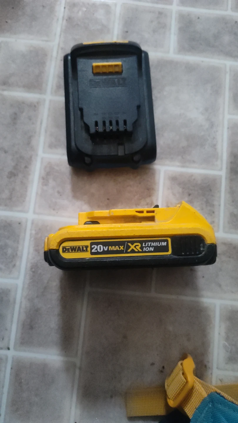 DEWALT 20V MAX XR Lithium Ion Battery