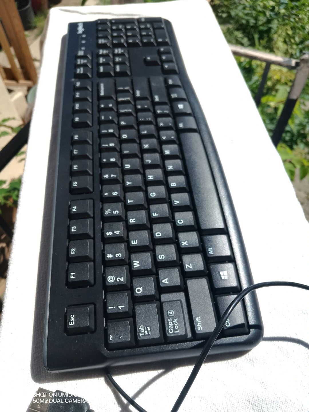 Logitech Keyboard and Samsung Monitor Bundle - photo 4