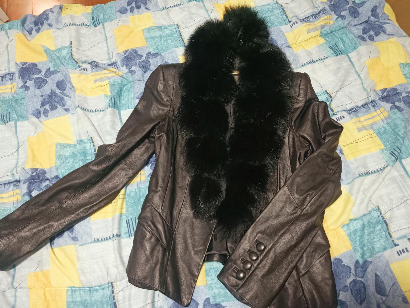 Black Leather Blazer with Fur Collar - photo 2