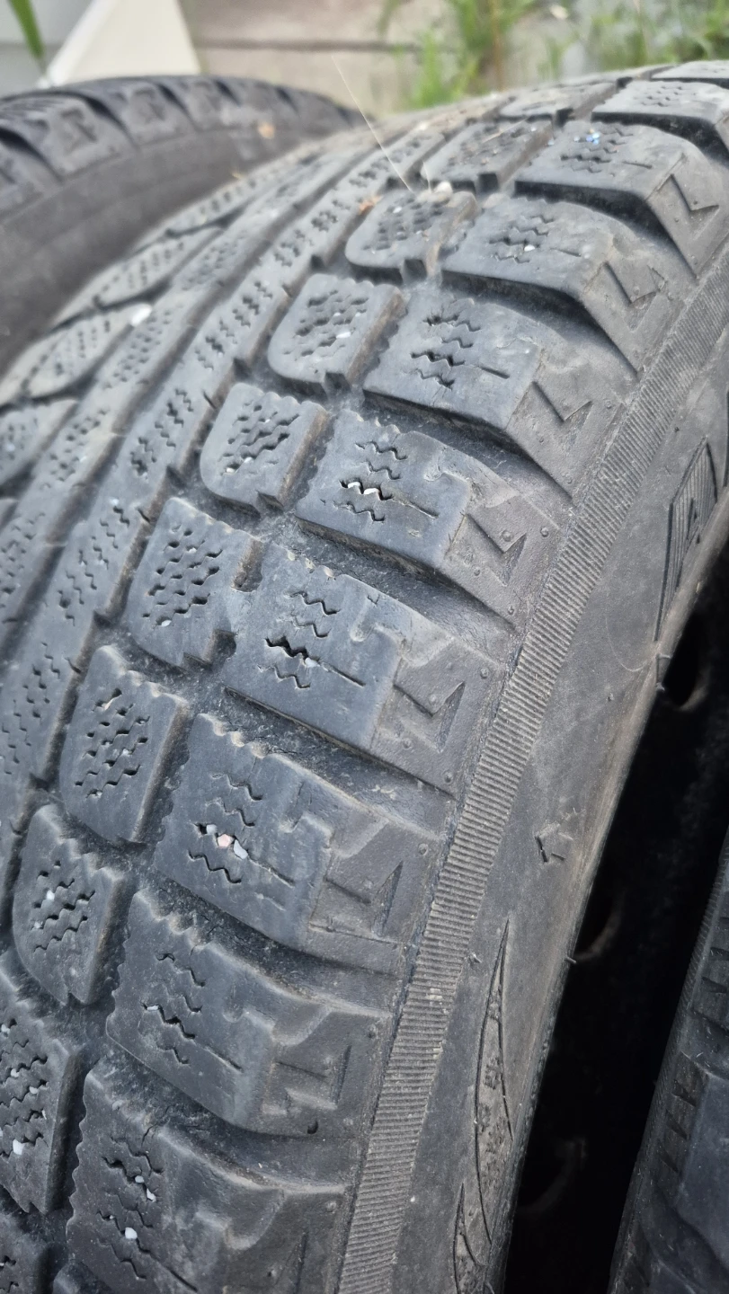 Set of 4 205/55/R16  Winter Tires with Rims - photo 4