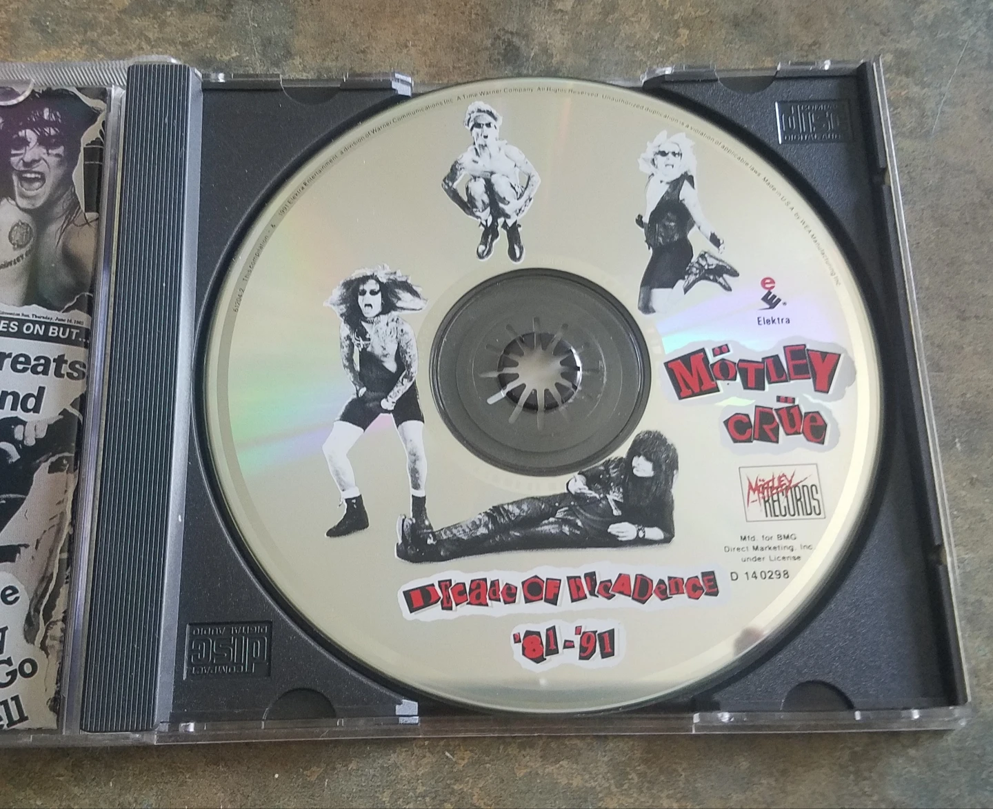 Vintage Motley Crue Decade Of Decadence '81-'91 Ex. Cond. CD - photo 2
