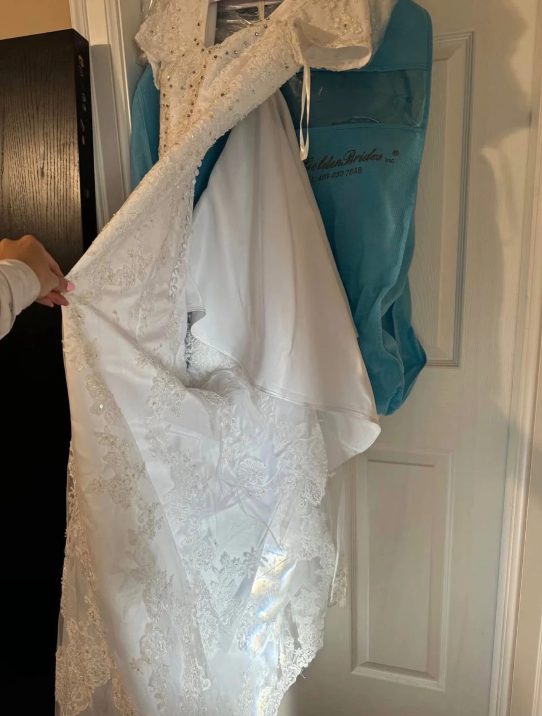White Lace Wedding Dress - photo 3