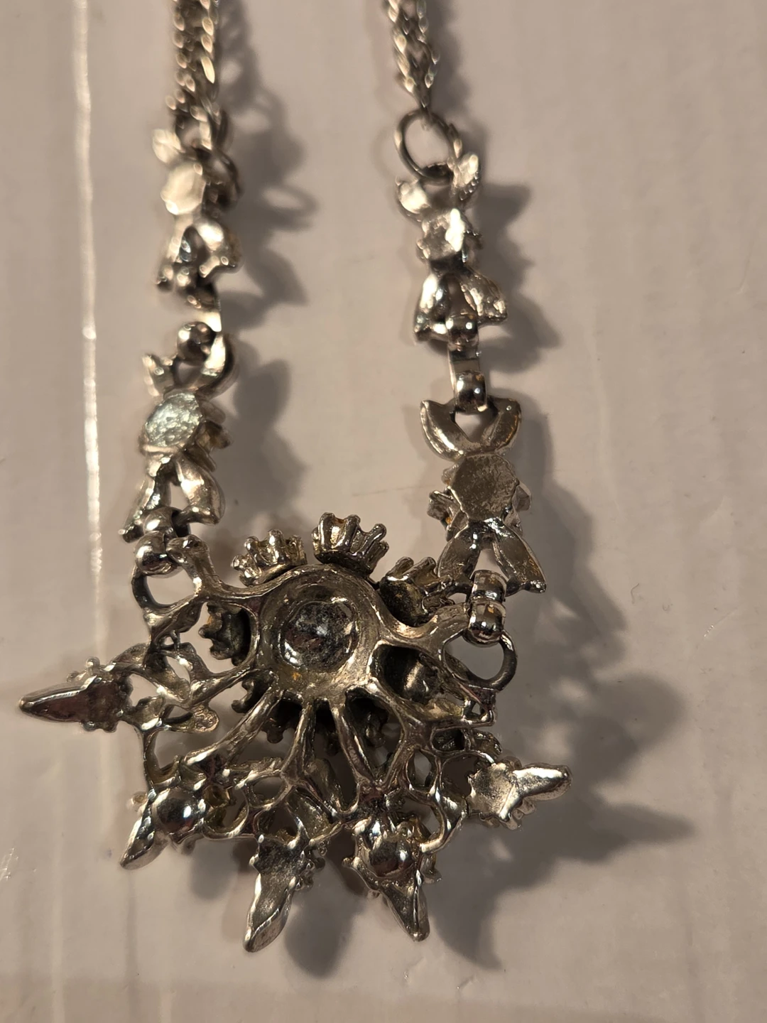 Rhinestone Flower Statement Necklace - photo 3