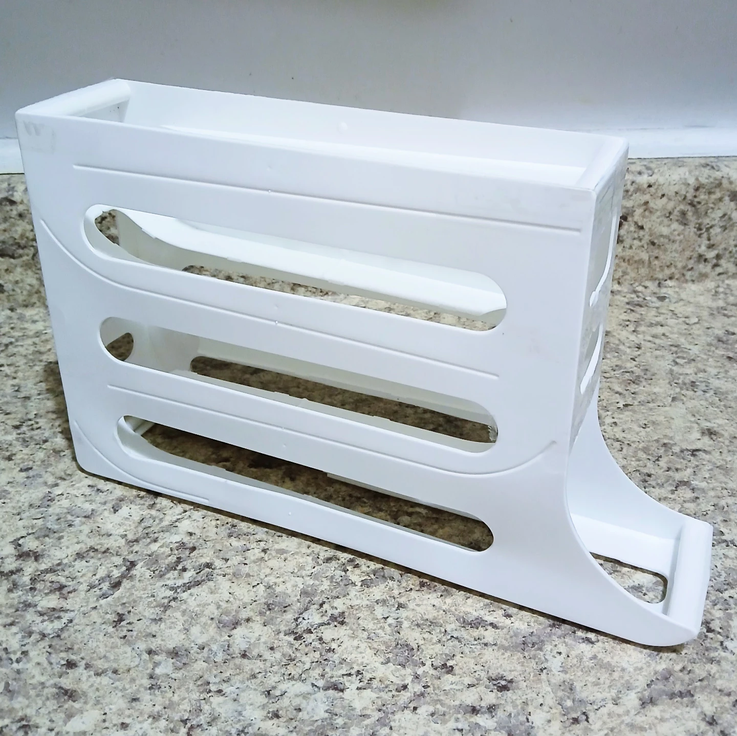 White Plastic Egg Organizer Dispenser ⚽