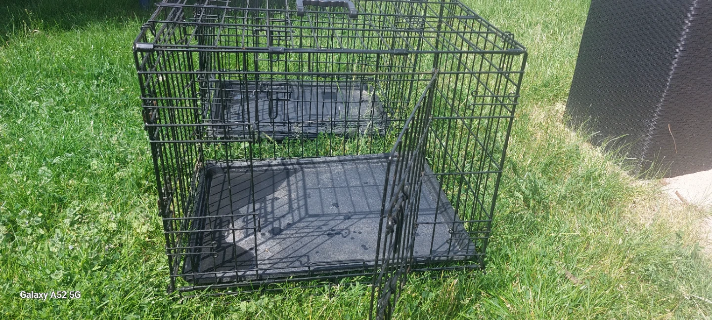 Two Pet Crate Cages with Trays - photo 3