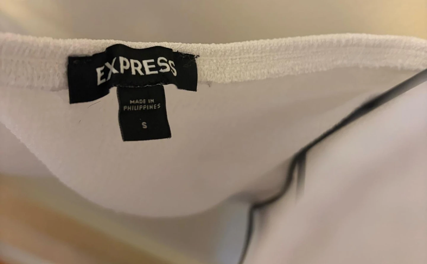 Express White Ruffle Halter Top - Size Small - photo 4