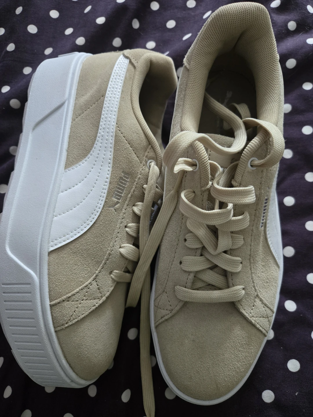 Beautiful brand new Puma shoes with suede⚽️