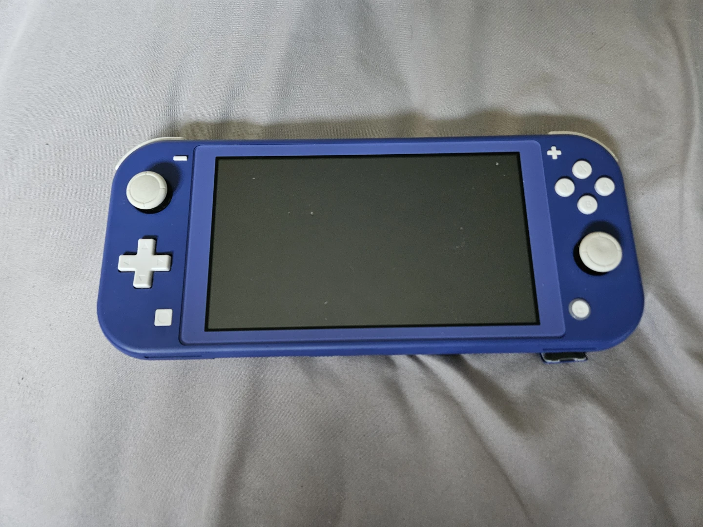 Nintendo switch lite - photo 2