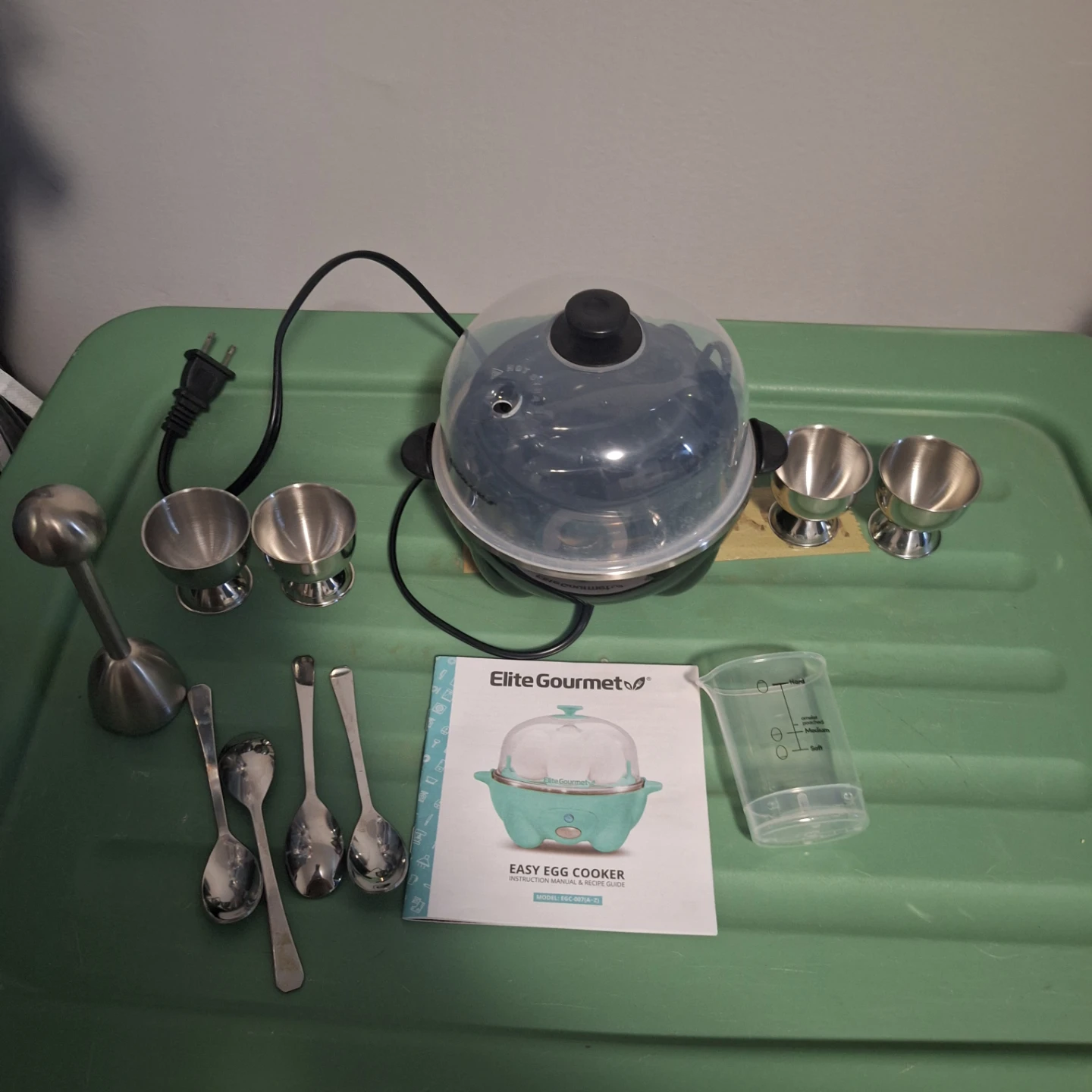 Elite Gourmet Easy Egg Cooker