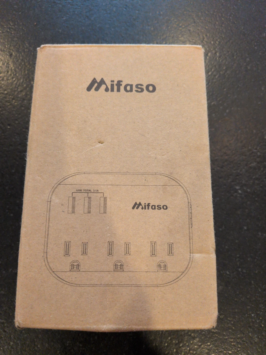 Mifaso 3 USB Outlet Power Strip Black