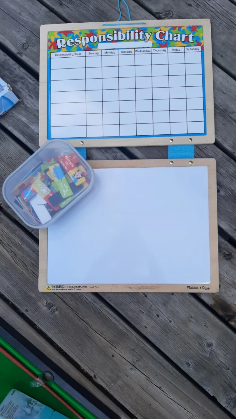Melissa & Doug Responsibility Chart and Whiteboard Set - photo 2