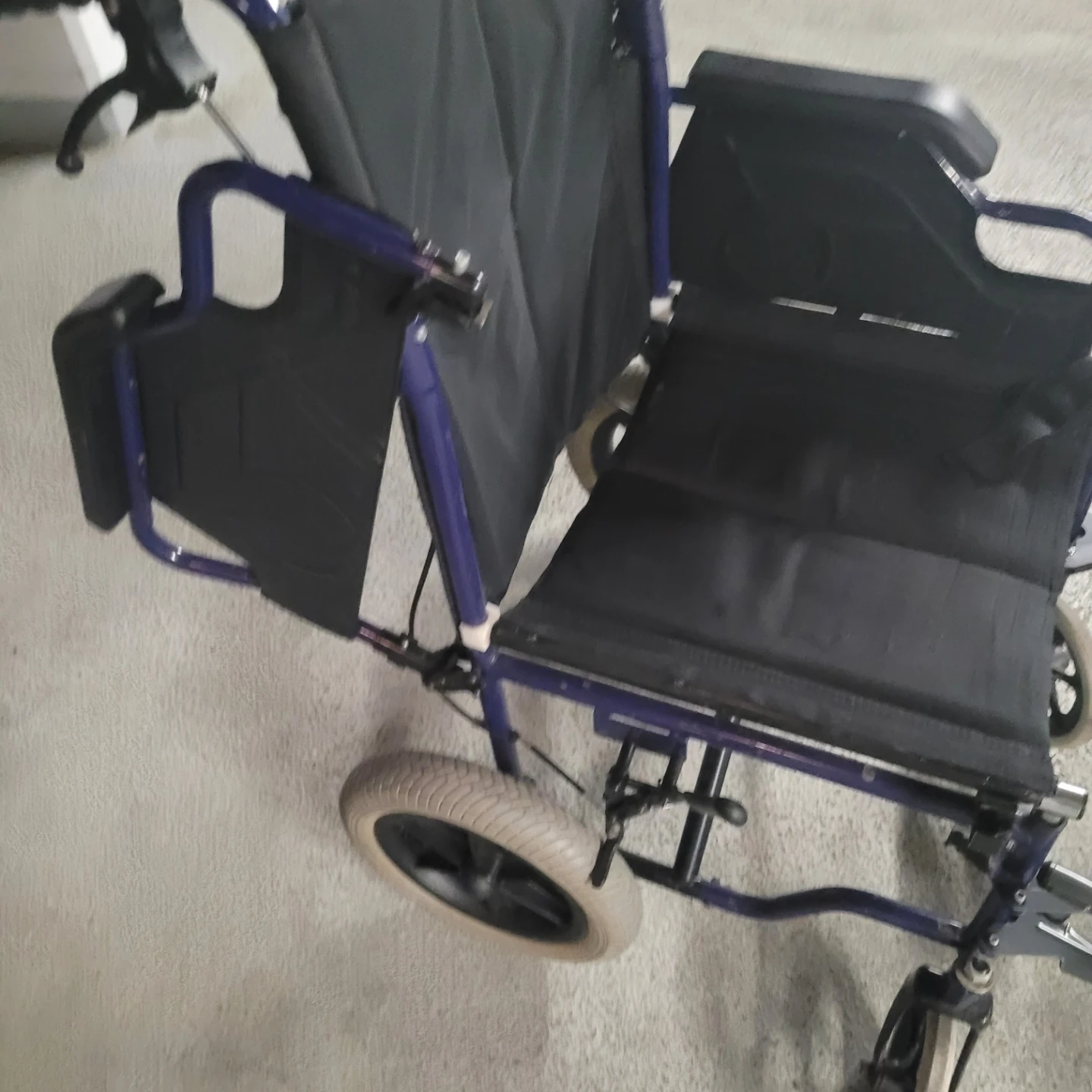LIVING basics Foldable Lightweight Wheelchair - photo 3