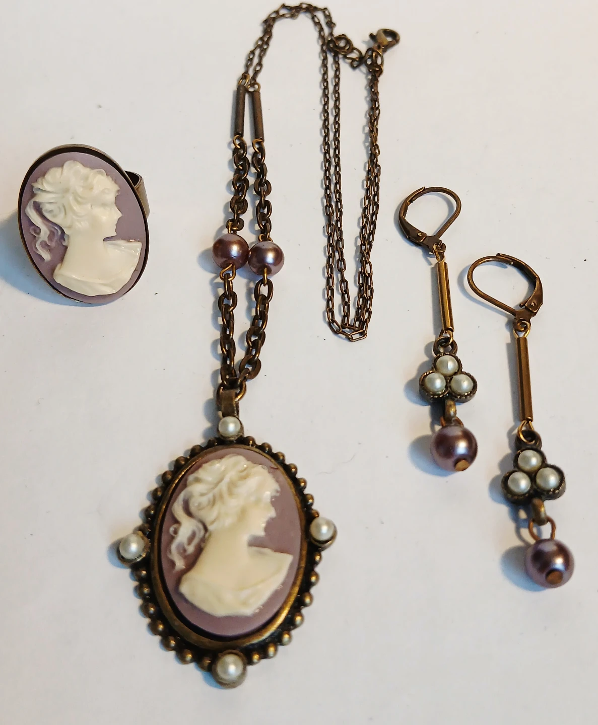 Cameo Pendant Necklace, Ring, and Earrings Set - photo 3