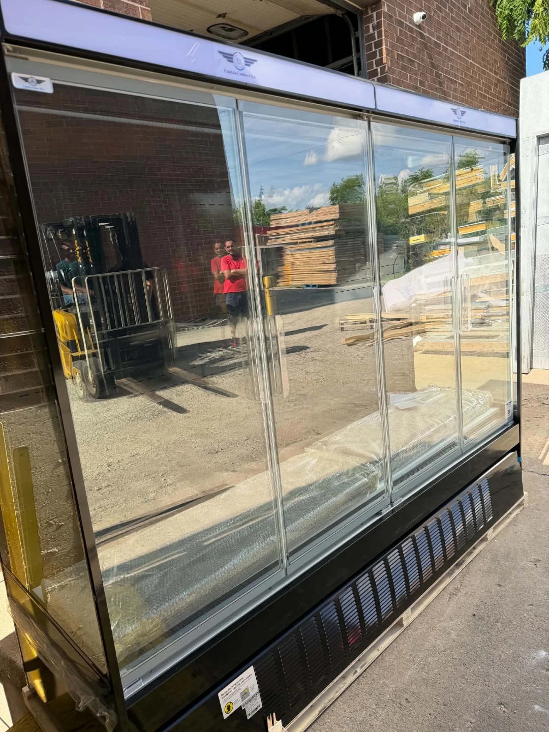 Refrigerated Display Case - photo 4