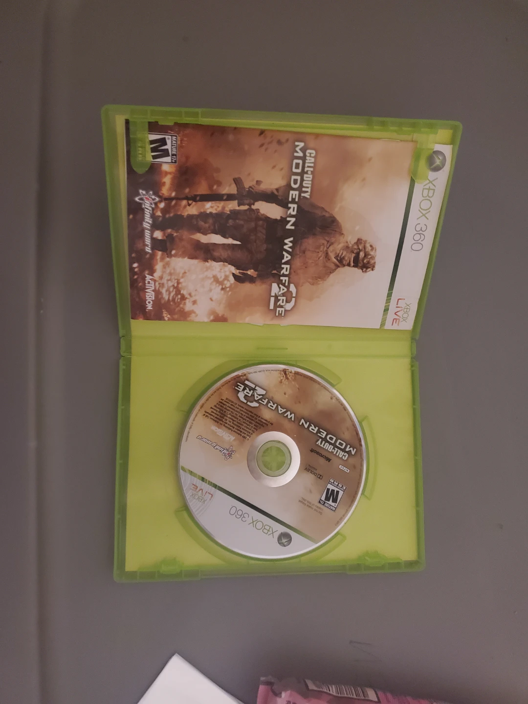 Call of Duty: Modern Warfare 2 Xbox 360 Game - photo 3