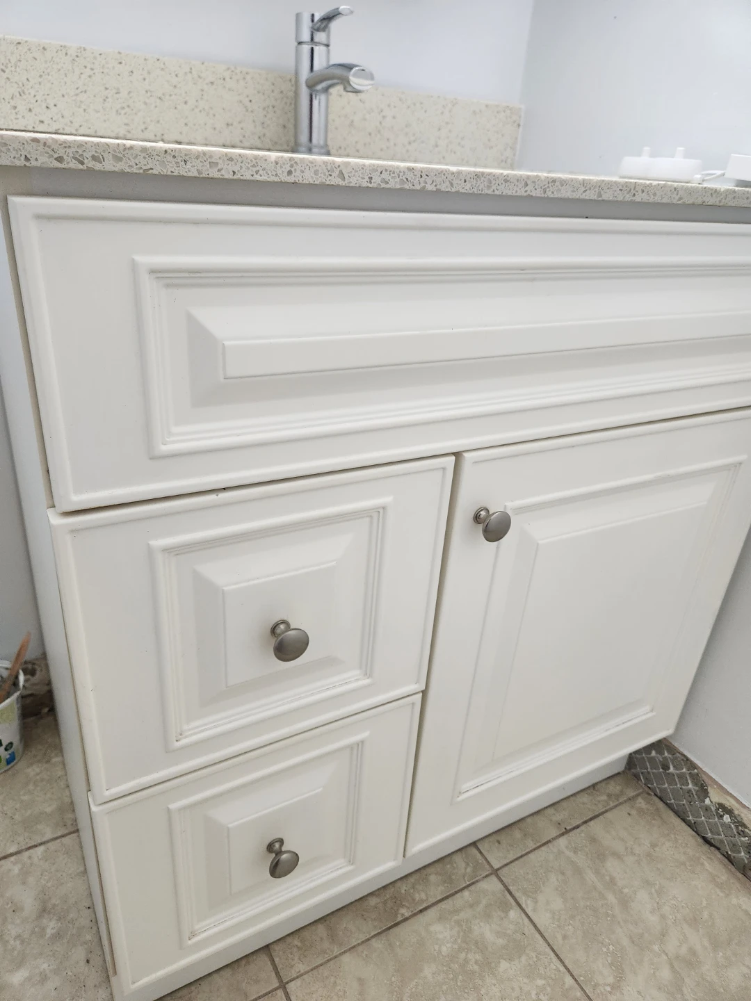 30" Vanity cabinet