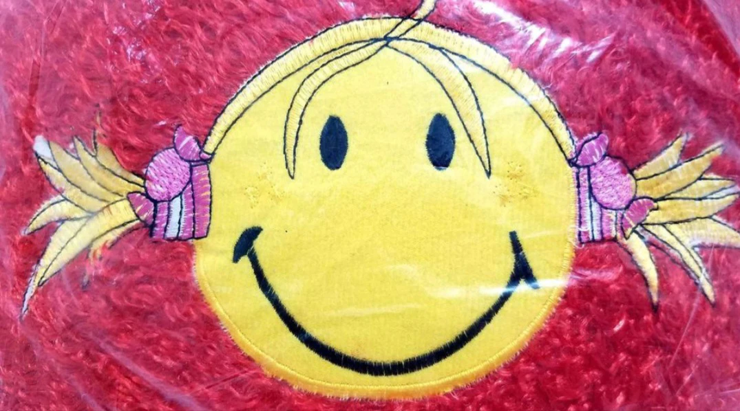 😃Smiley Face Decorative Pillow😃