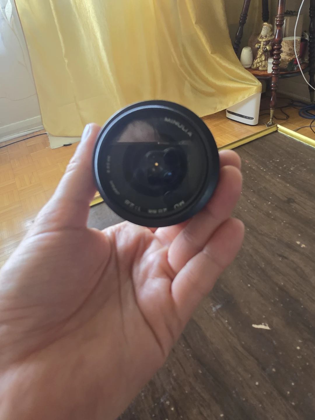 Minolta MD 28mm 1:2.8 Lens - photo 4