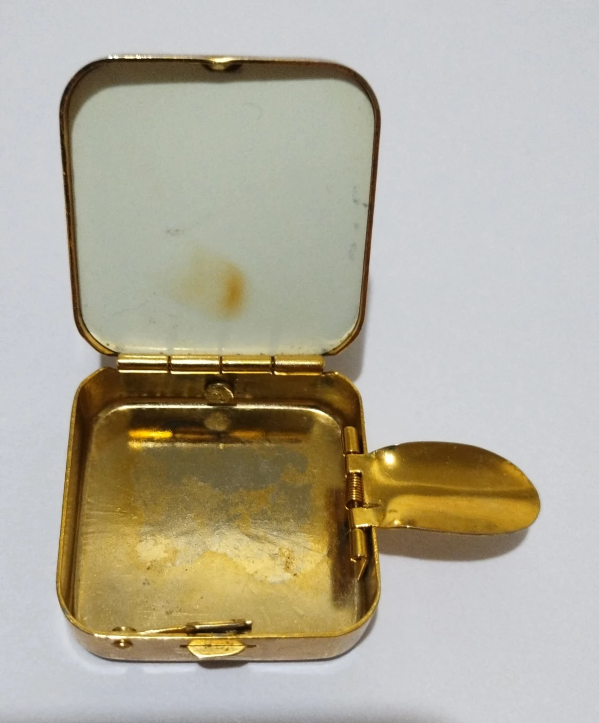 Vintage Gold Tone ashtray and Flower Design - photo 4