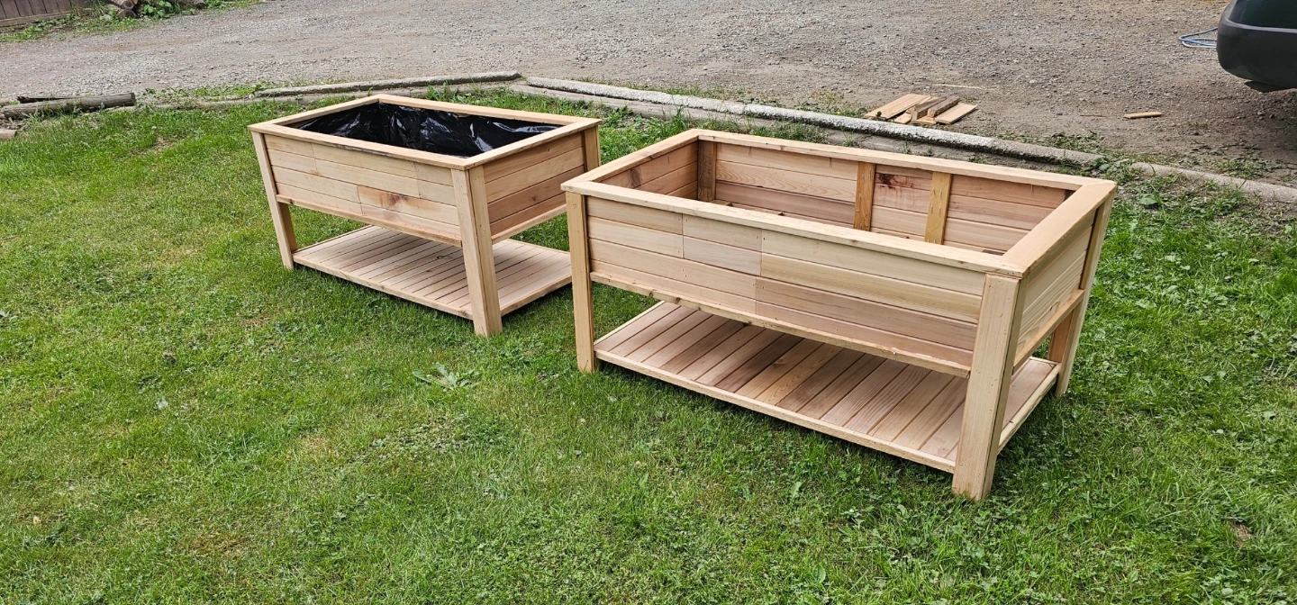 Custom cedar Planter Boxes - photo 3