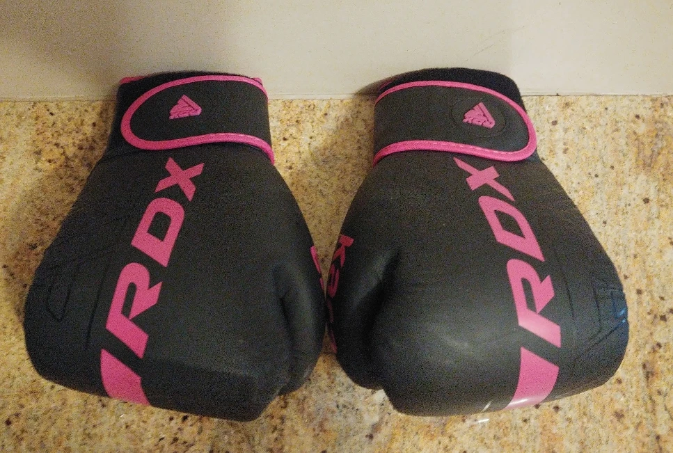 RDX Women's Boxing Gloves (12 oz) - photo 2