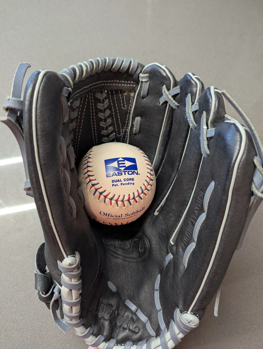 Wilson Baseball Glove (like new) - photo 3