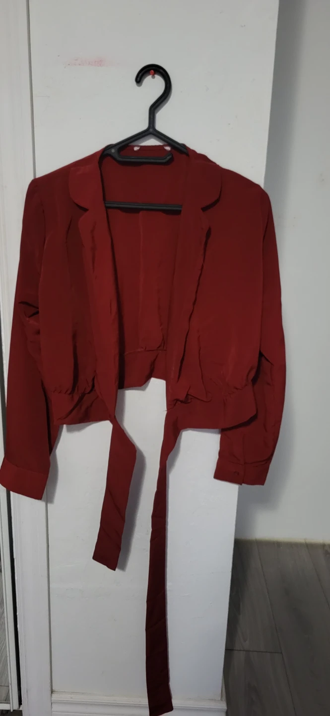 Red Cropped wrap long-sleeved shirt⚽