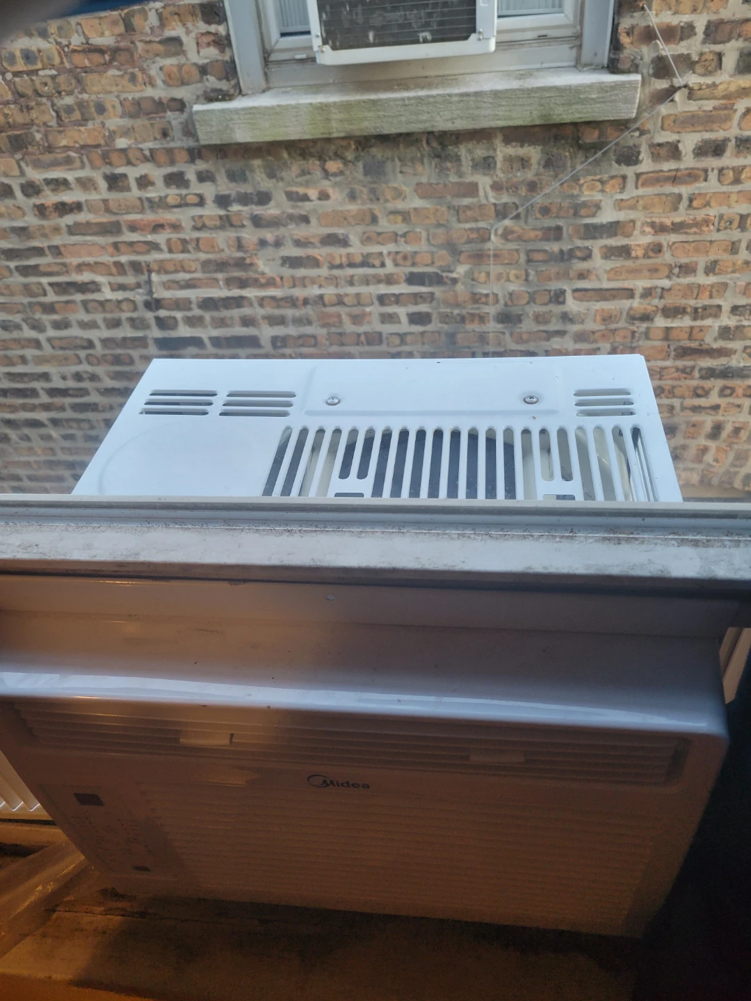 Aire acondicionado de ventana Midea - photo 2