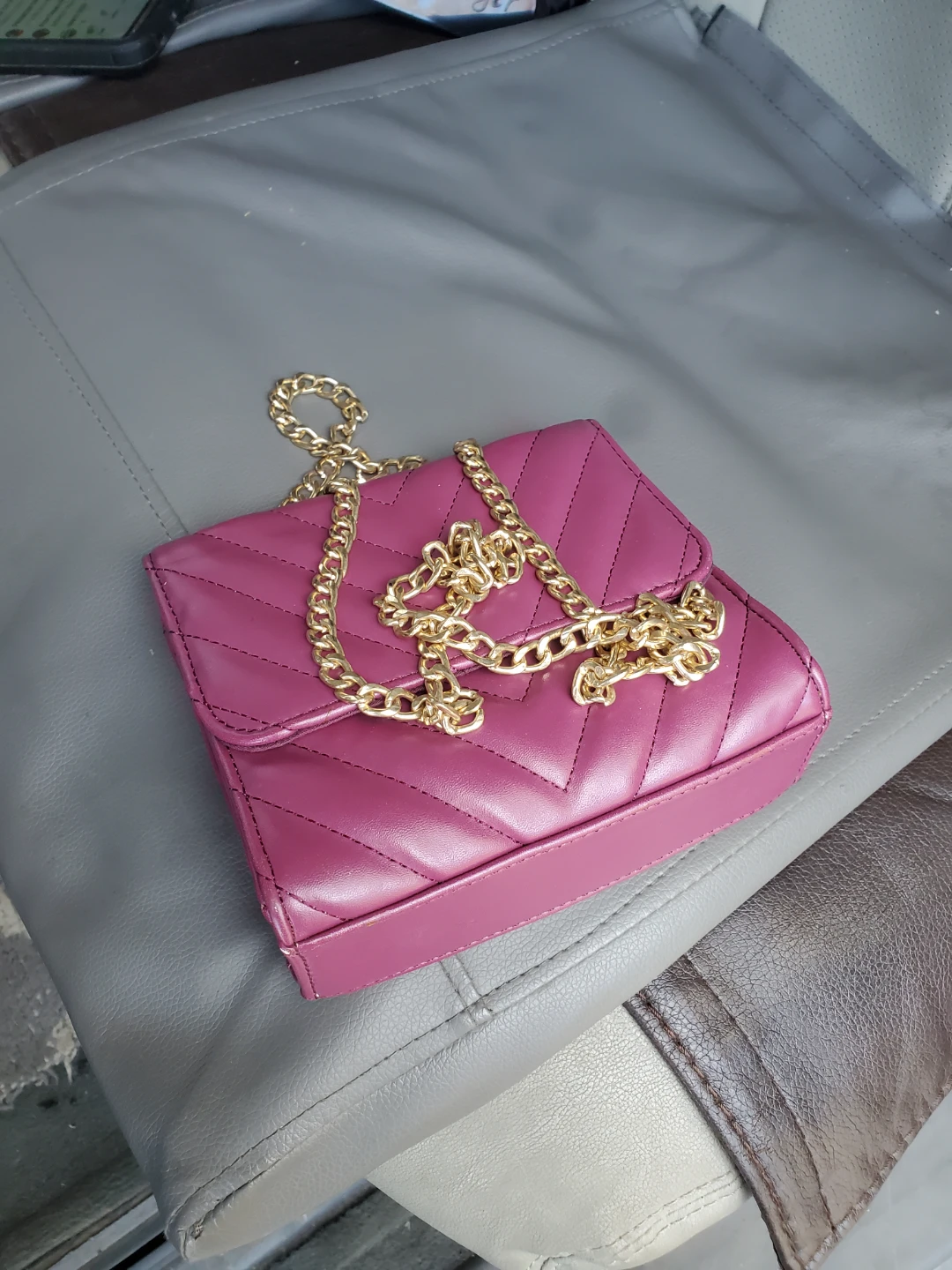 Quilted Chevron Crossbody Bag with Gold Chain - photo 3