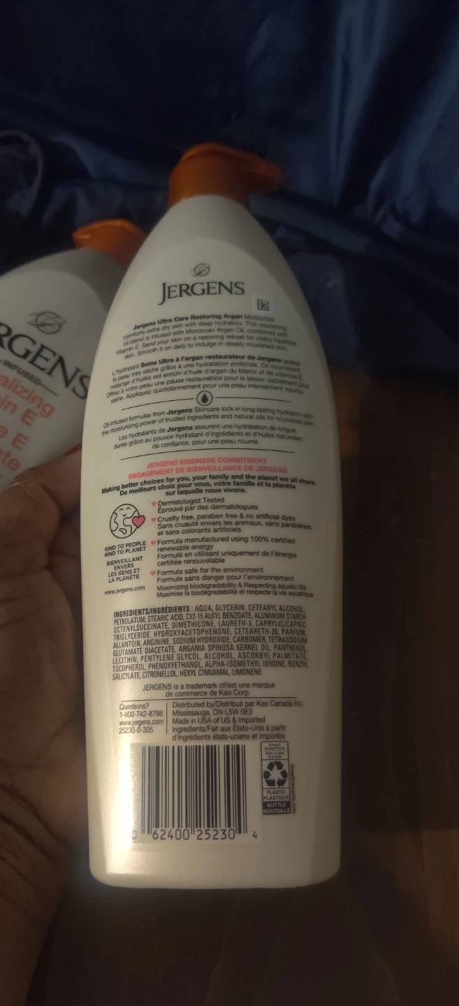Jergens Revitalizing Vitamin E Body Lotion 620mlx3 - photo 5