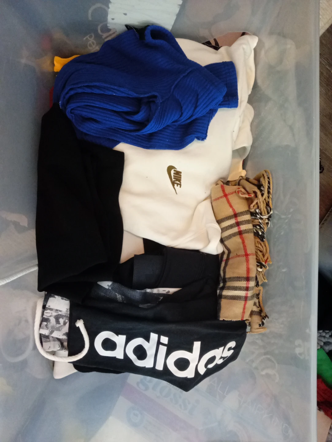 Bundle of women's Apparel - Various Brands. Sizes small /medium - photo 2