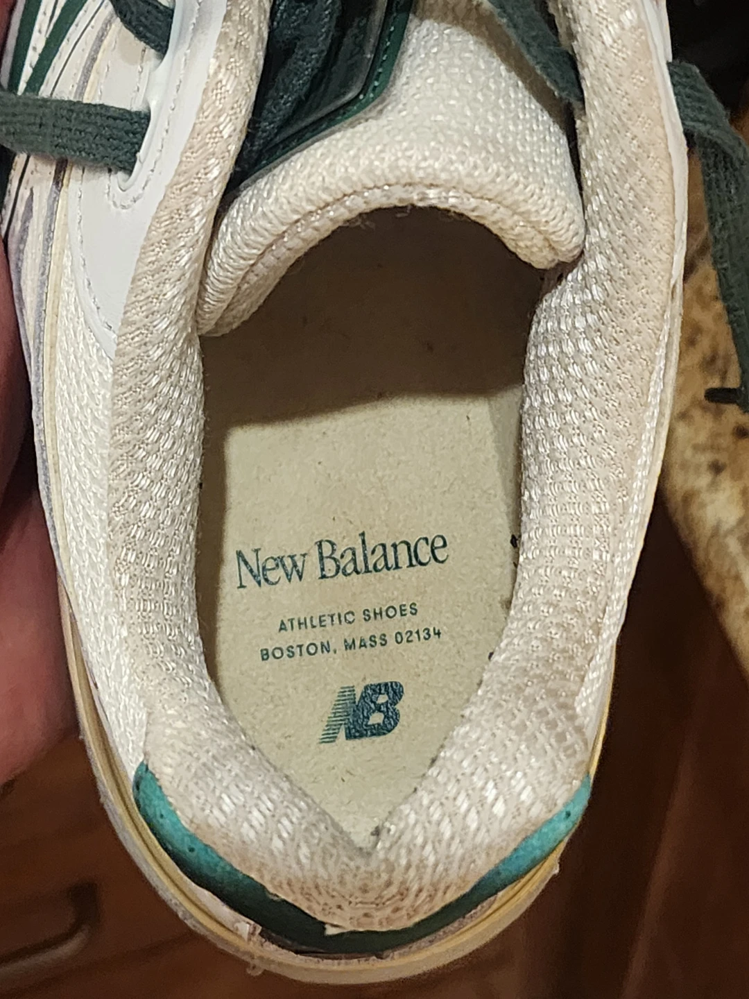 New Balance 990v4 x Teddy Santis "Calcium / Forest Green" Size 9 - photo 5