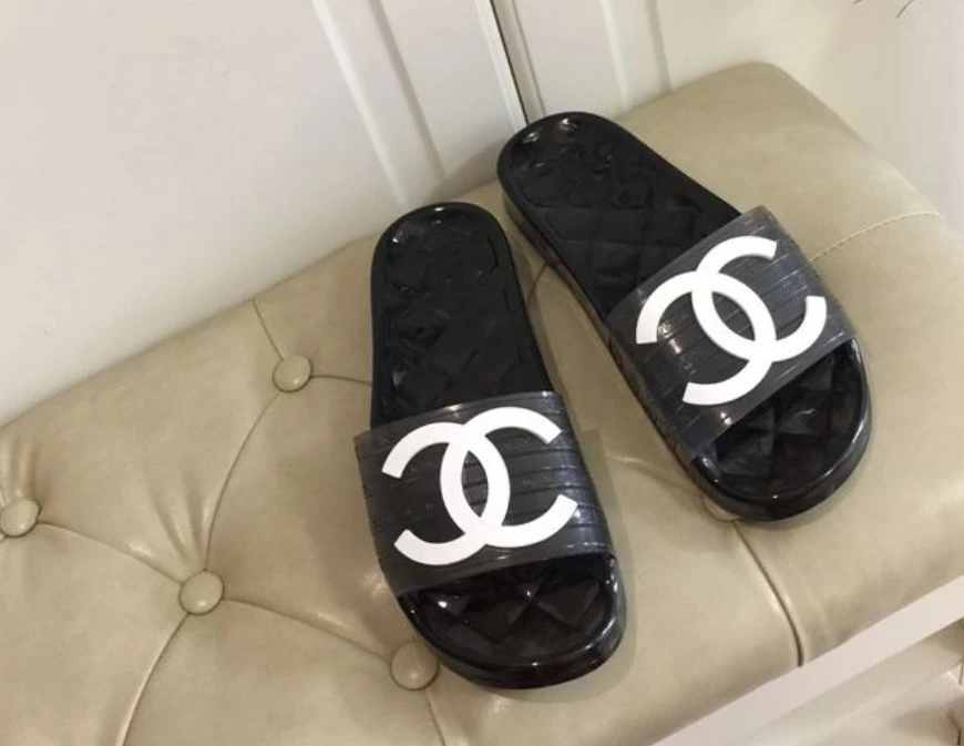 Black  Slides - photo 2