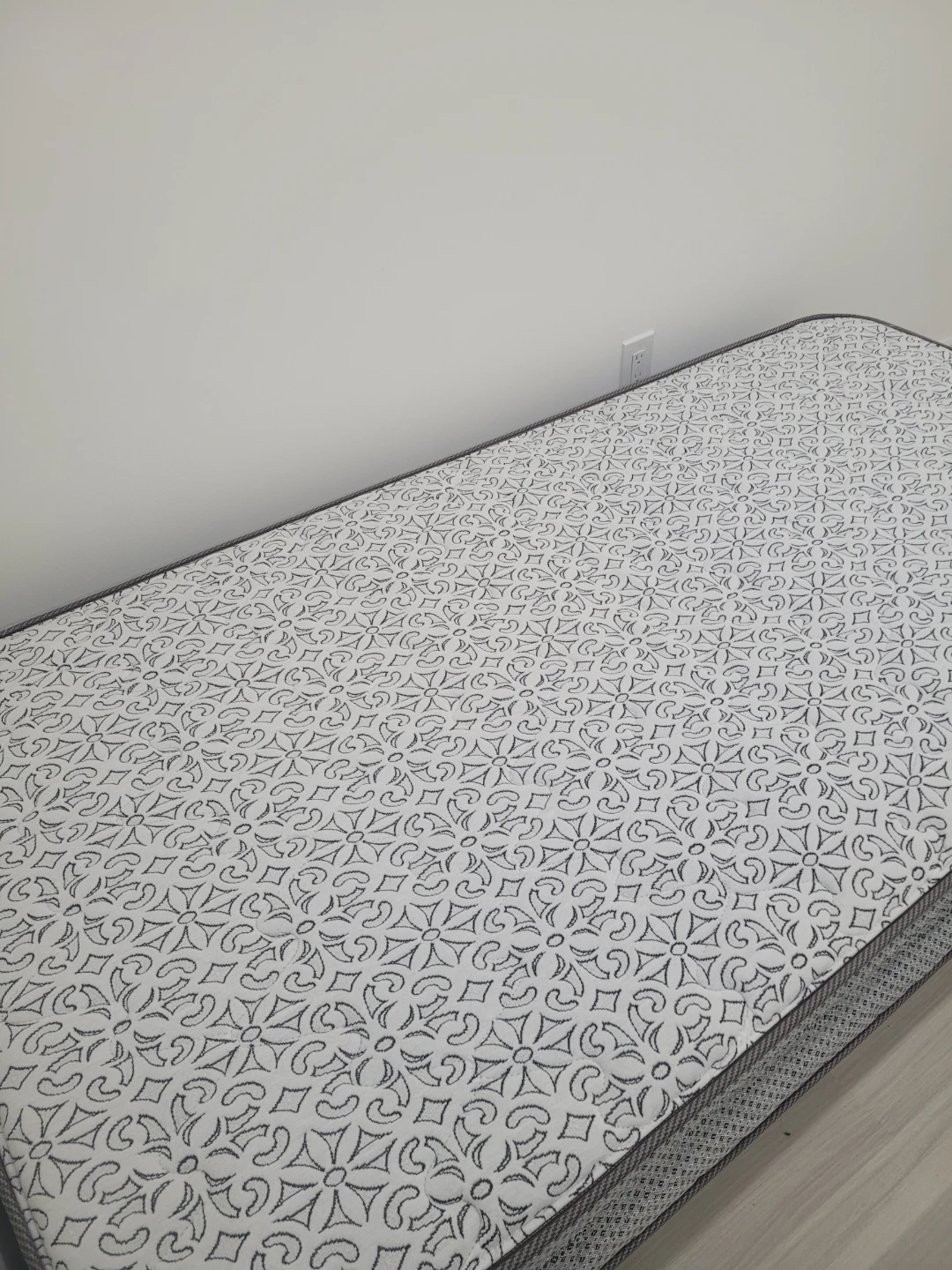 Single mattress