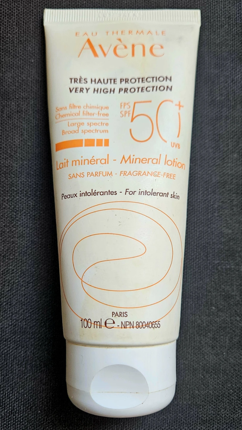 ⚽ Avène Very High Protection Mineral Lotion SPF 50+